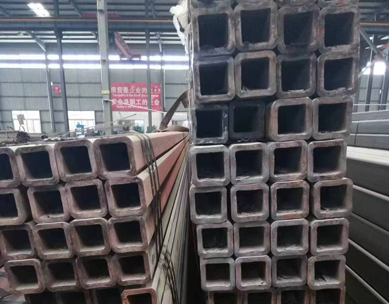 武川无缝方管裂缝